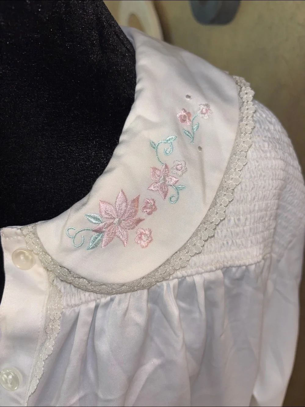 Vintage Intimate Essentials White Embroidered Satin Nightgown Grannycore 2X NWOT